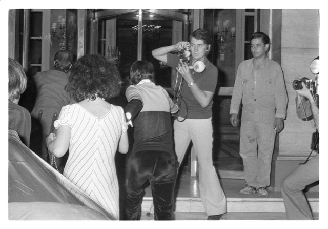Umberto Pizzi in azione con Liz Taylor...